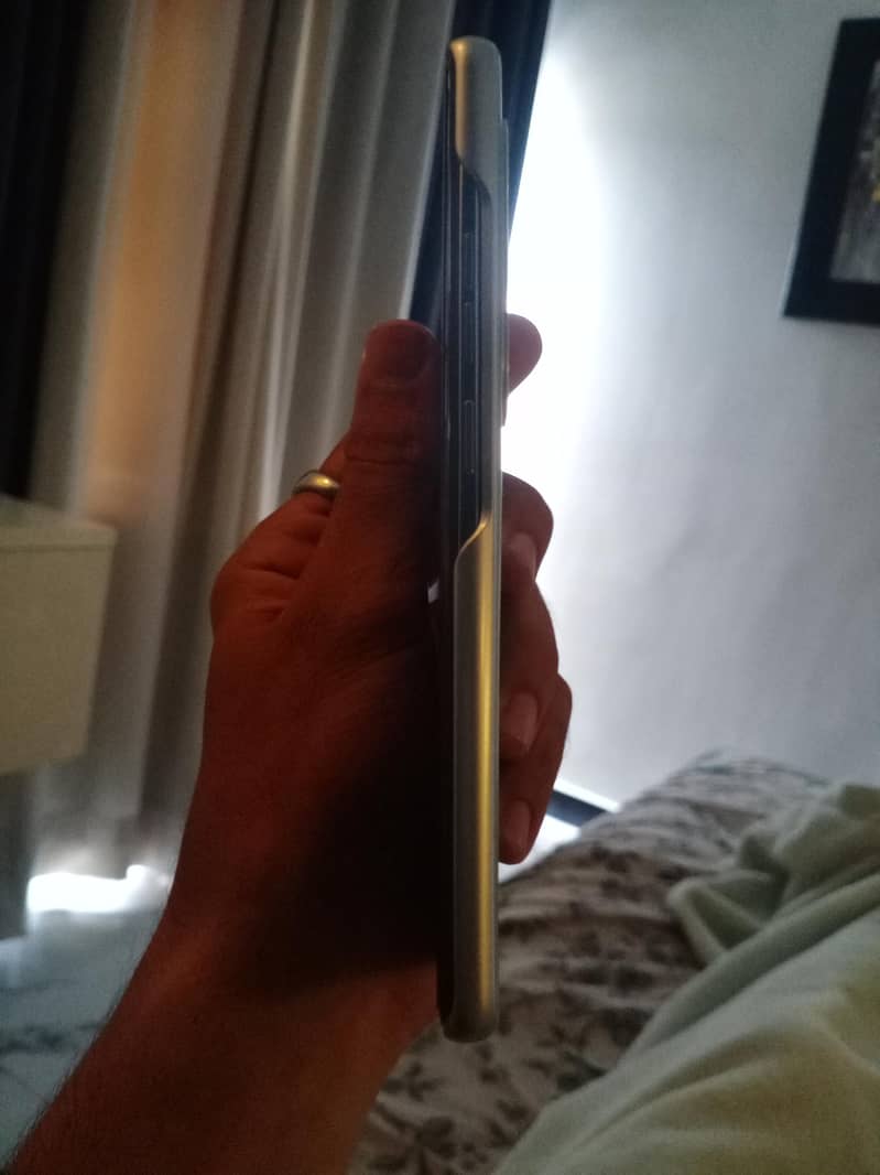 Tecno CAMON 40 Pro 4