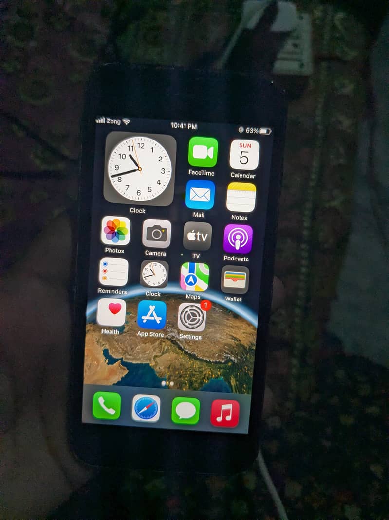 Apple iPhone 8 0