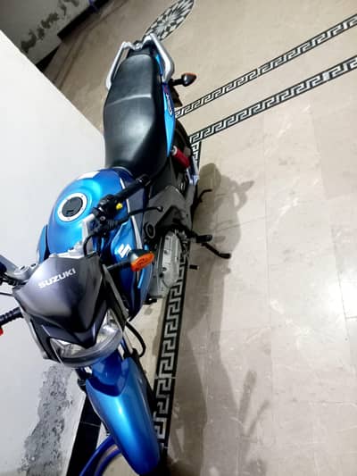 suzuki gsx 125 10/10 condition peshawar registeted