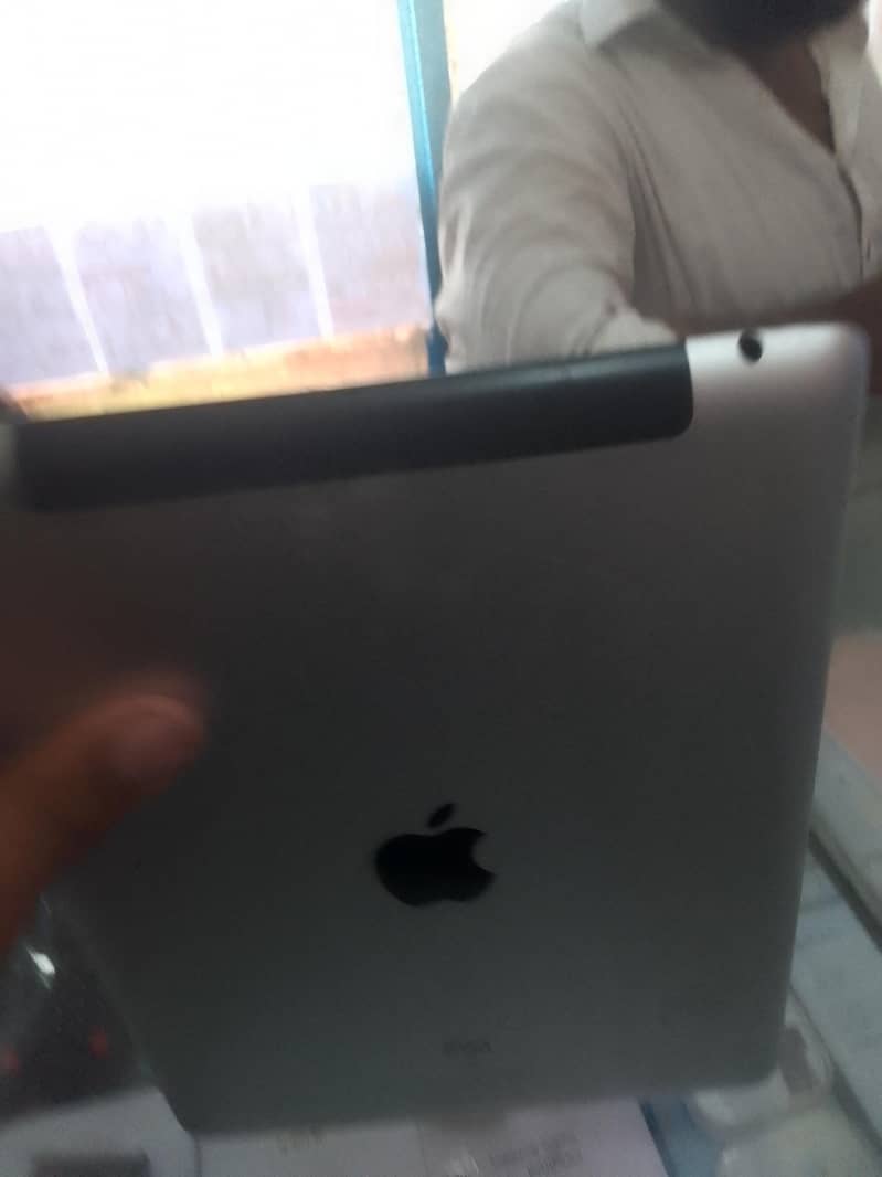 i pad 4