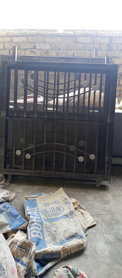 2'iron window 4×4