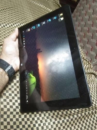 lenovo mini labtop tuch tabe x7th gen very good condition and rate