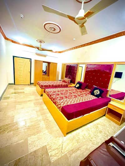 Guest  house room available for rent location Karachi gulistan e Johar