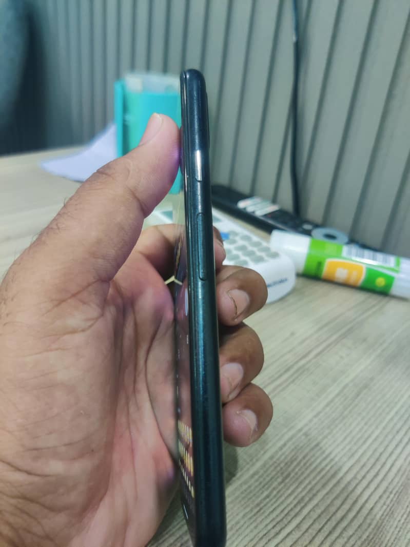 Google Pixel 5 3