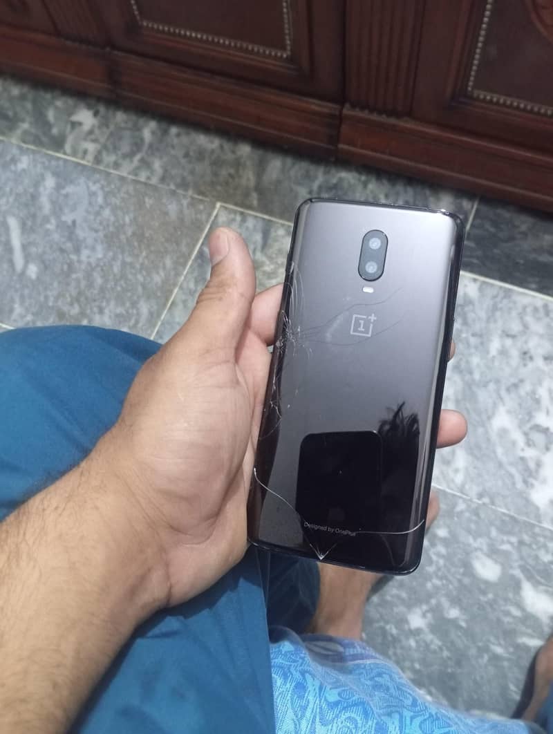 One Plus 6T 3