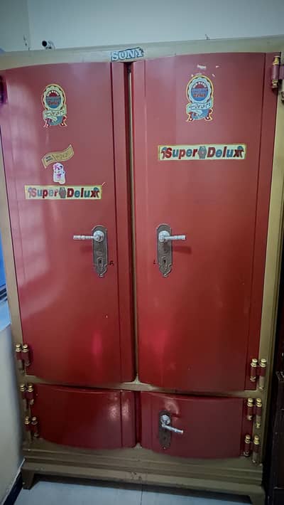 Steel Almirah / 3 door Wardrobe for Sale
