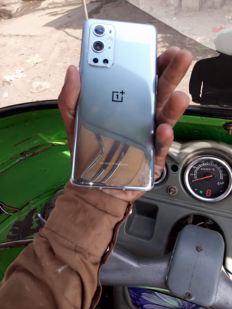 One Plus 9 Pro 1