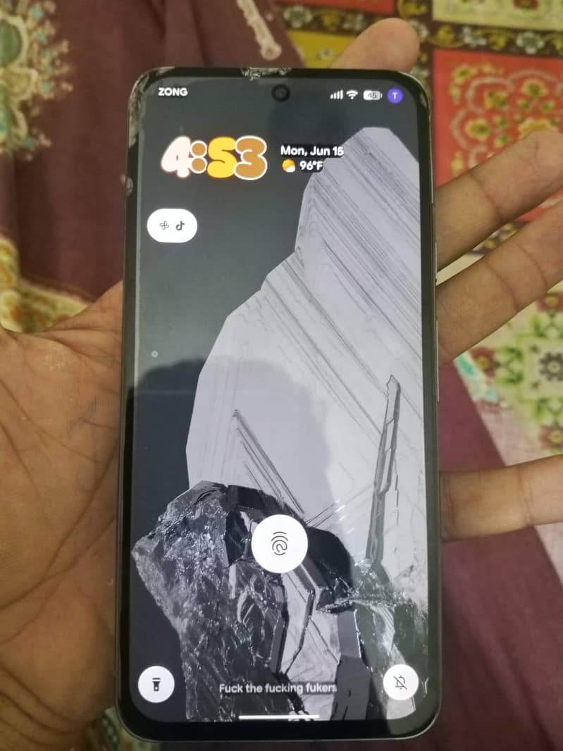 Google Pixel 8 5