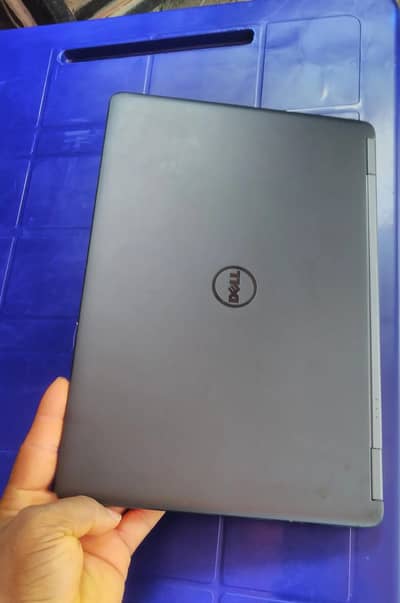 Dell Latitude Core i5 8GB Ram 128GB SSD 10 by 10 backlit keyboard