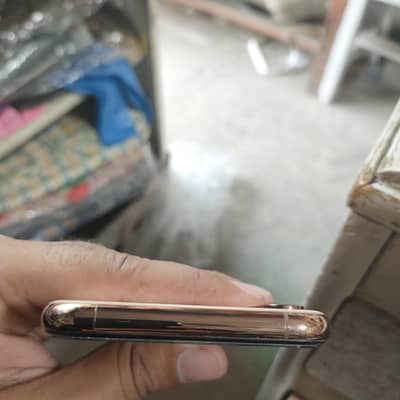 Apple iPhone XS