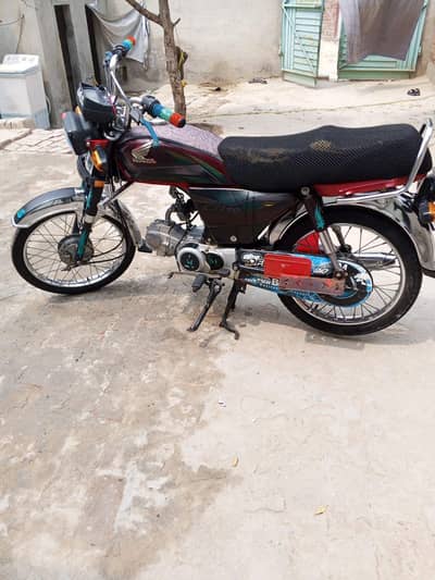 lush bike for sale condition you can see in pics  2021 model