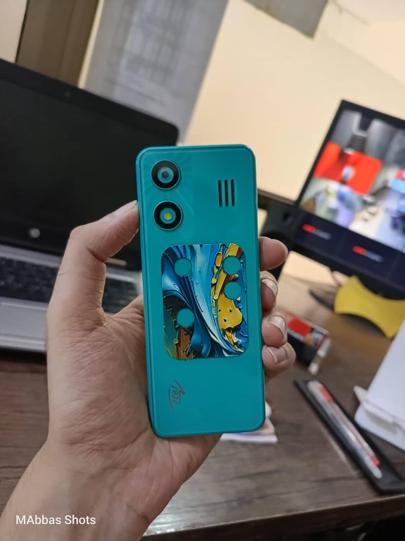 Itel Button mobile 1