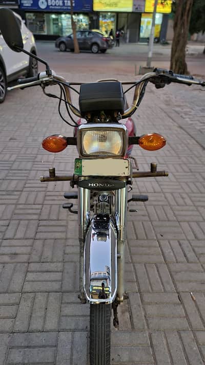 Honda CD 70 2009 Model powerful bike for Sale Bahria Town Lahore