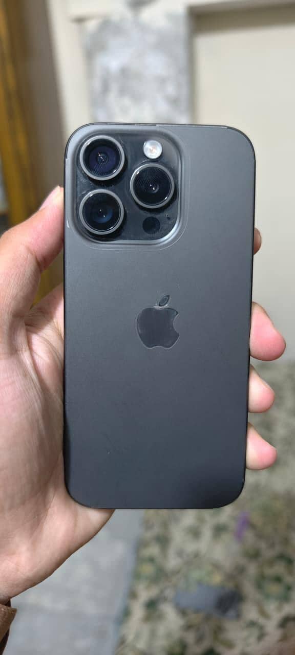 Apple iPhone 15 Pro 9