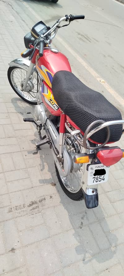 Honda CD 70 2024
