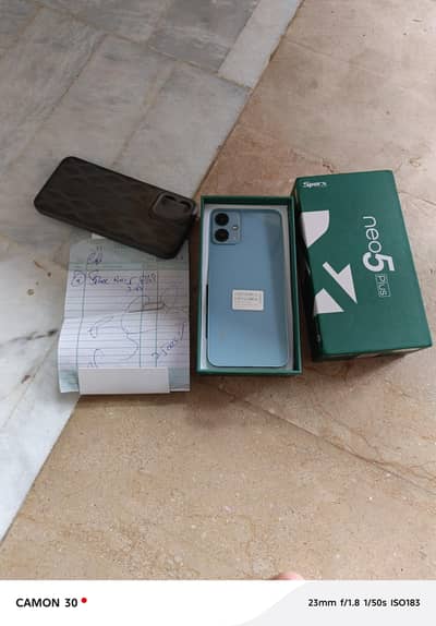 Sparx Neo 5 Plus/ RAM: 64GB ROM / 3GB RAM  with full box