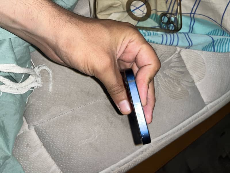 Iphone 12 3
