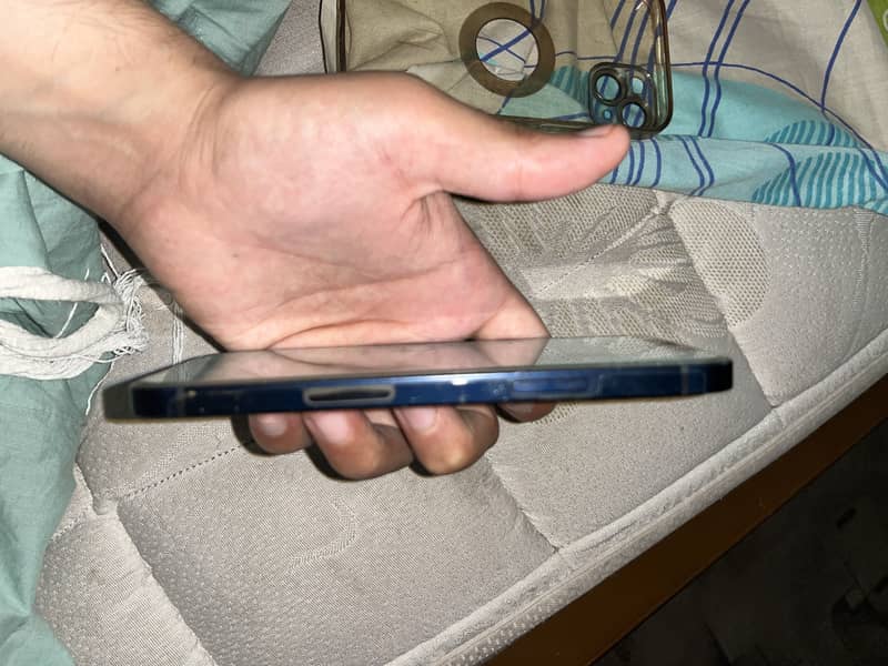 Iphone 12 5