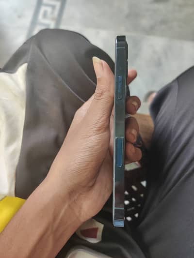 Apple iPhone 12 Pro