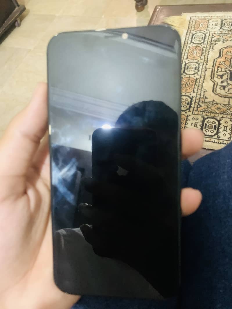 Apple iPhone 11 3