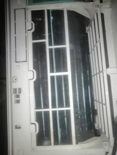 Changhong Ruba DC Invertor 1.5 ton - Working Condition