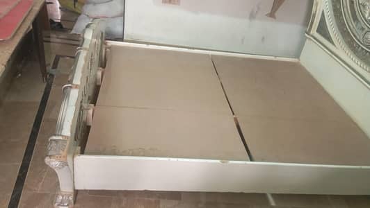 duble bed with out mattress