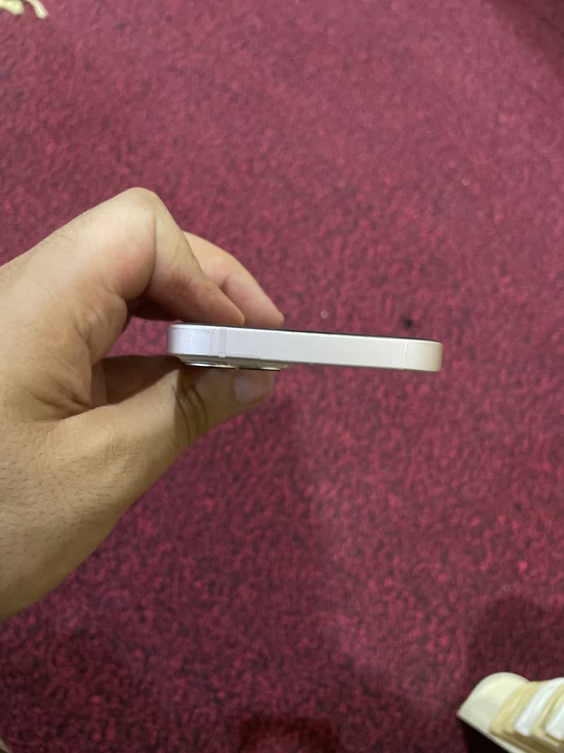 Apple iPhone 13 3