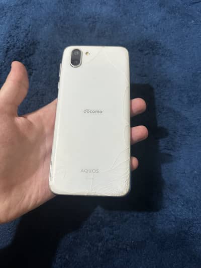 Sharp Aquos R2 non pta