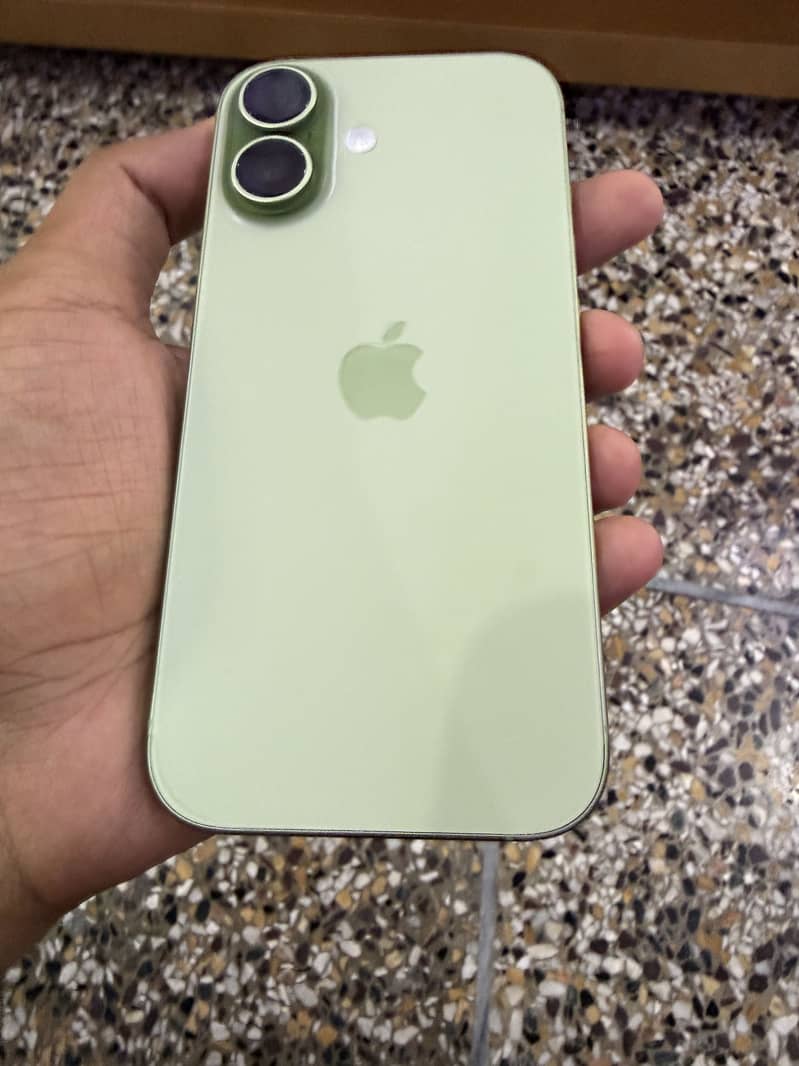 Apple iPhone 17 0