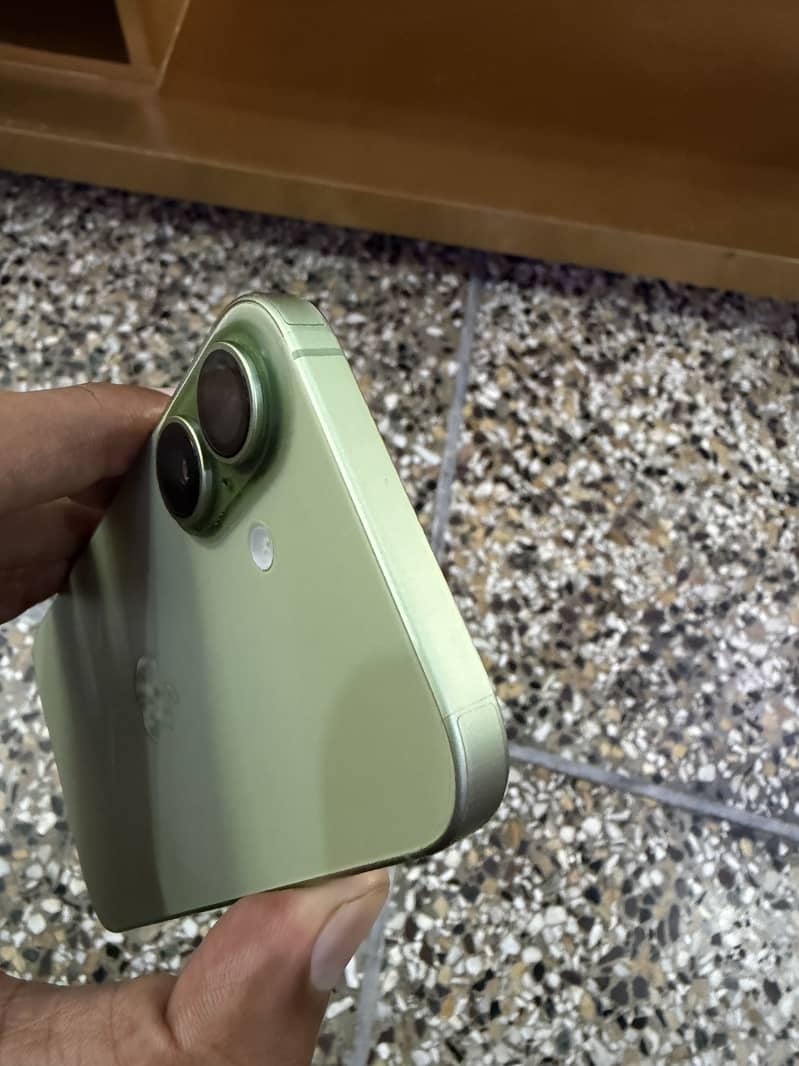 Apple iPhone 17 6