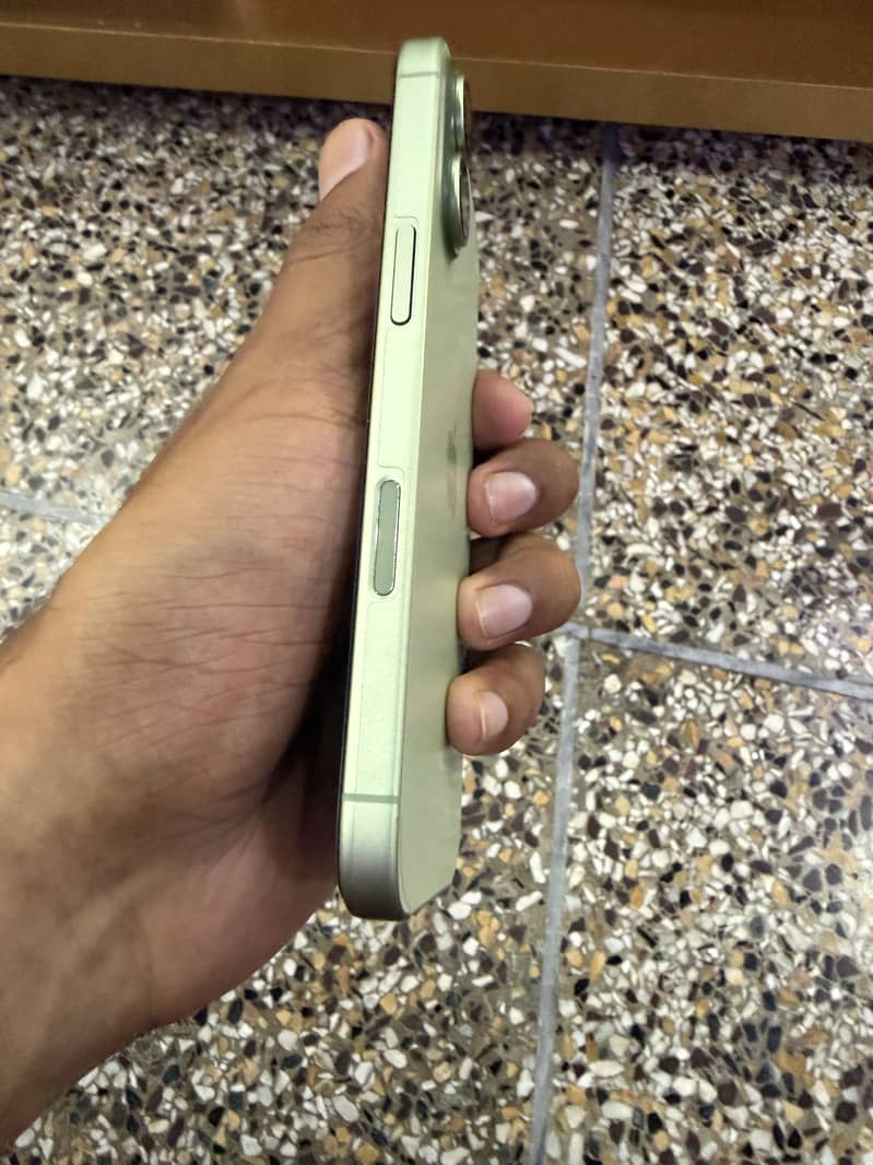 Apple iPhone 17 9