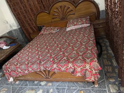 Bed king size