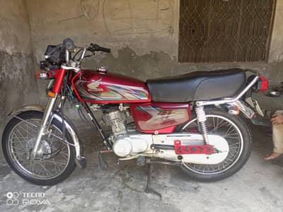 honda 125 achi halat my h or jis ko lyne h wohi rabta kry