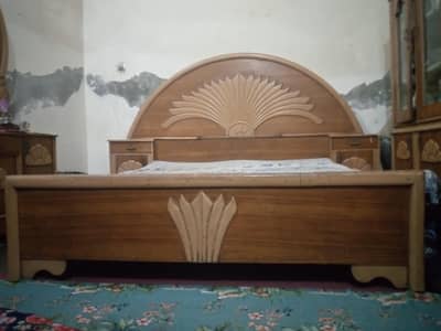 3 items Bed and shocase and dressing table