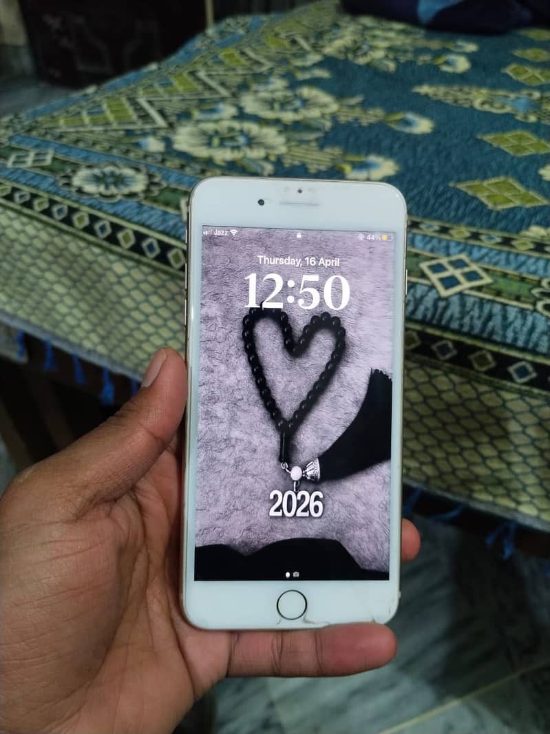 Apple iPhone 8 Plus 2
