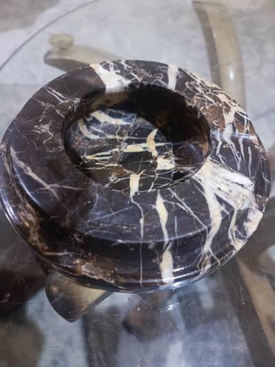 Ashtray marble
