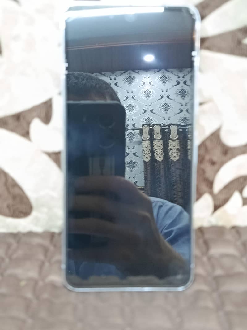 Google Pixel 8 Pro 2