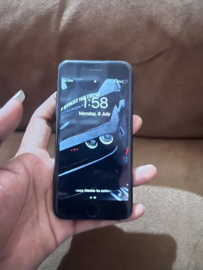 Apple iPhone 7