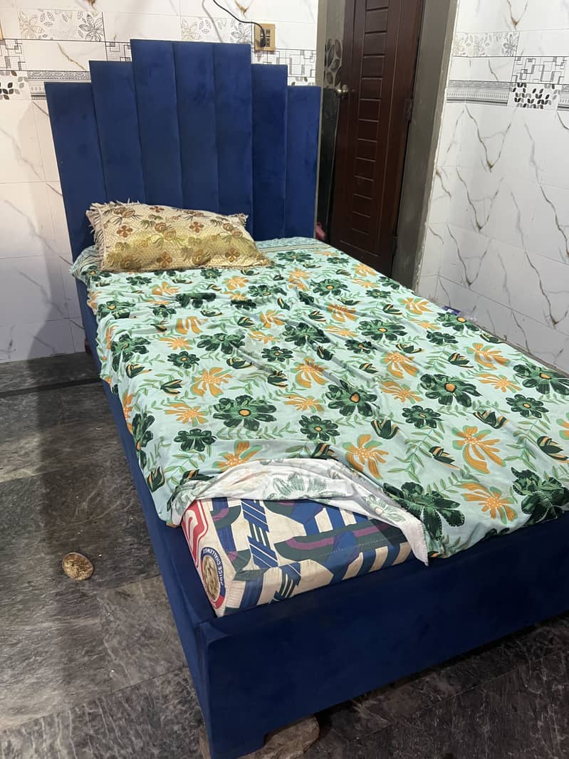 blue bed 5