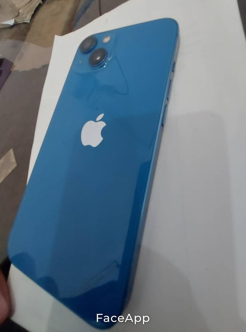 Apple iPhone 13 0