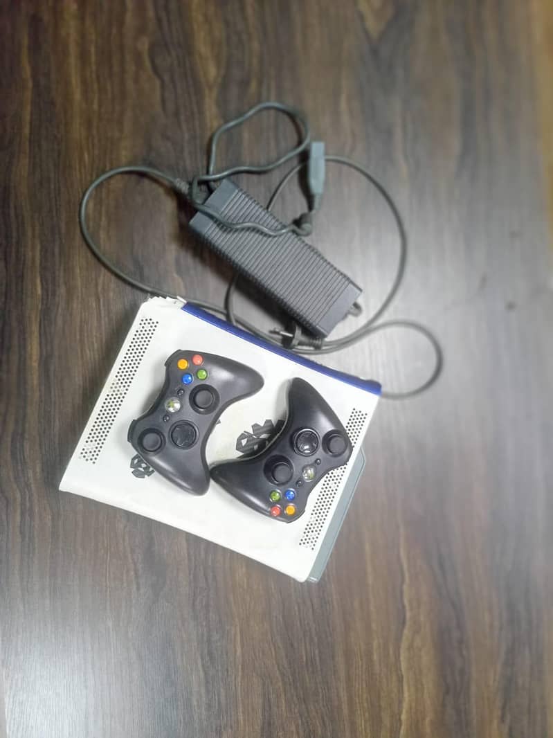 xbox 360  with wireless controllers 1
