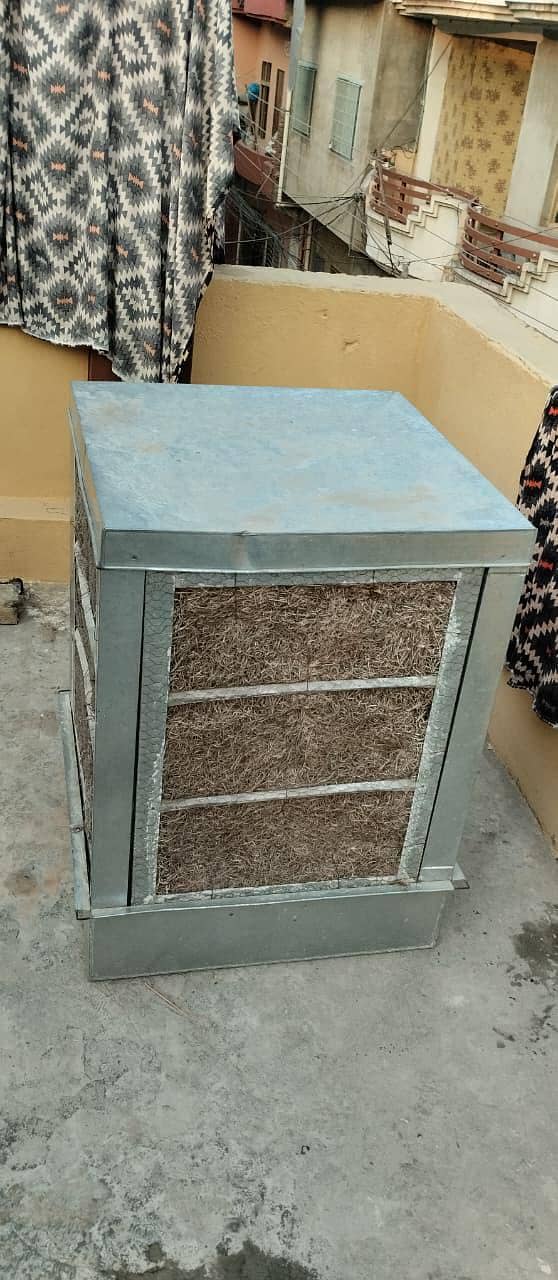 لاہوری کولر ھے اچھی کنڈیشن میں ھے 0