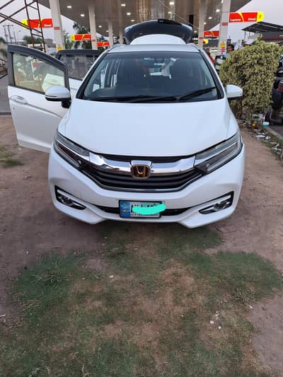 Honda Fit Shuttle 2016