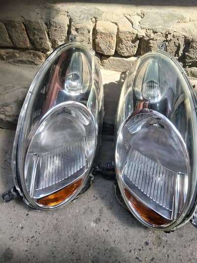 Nissan Mirch Front Light