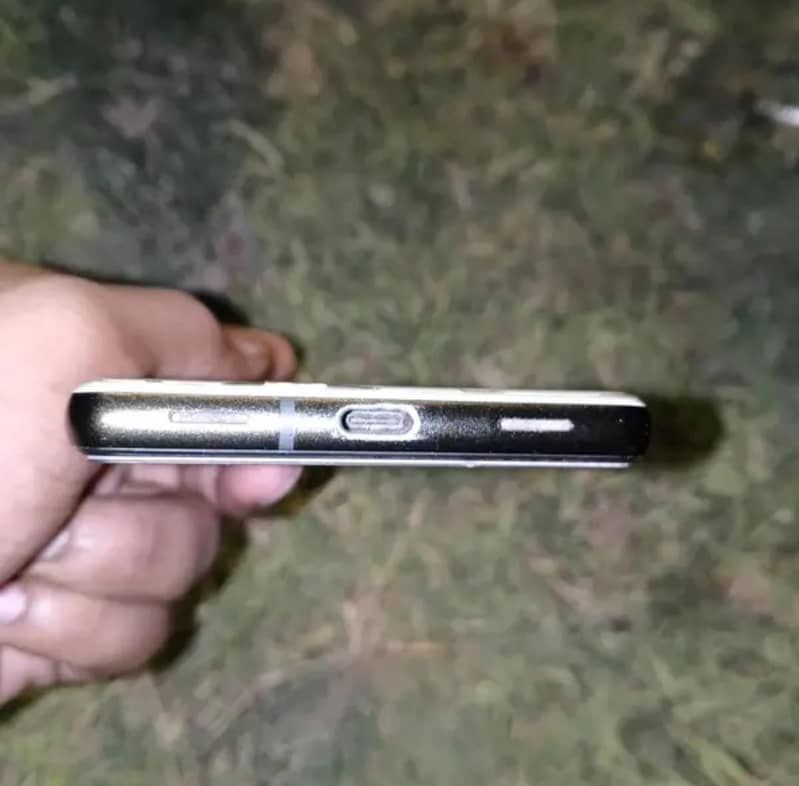 Google Pixel 6a 4