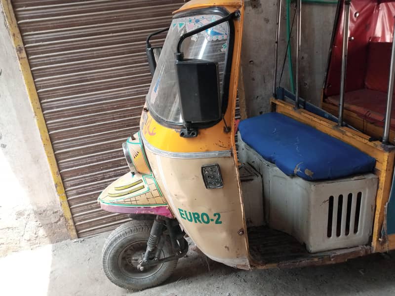 Auto rickshaw 2