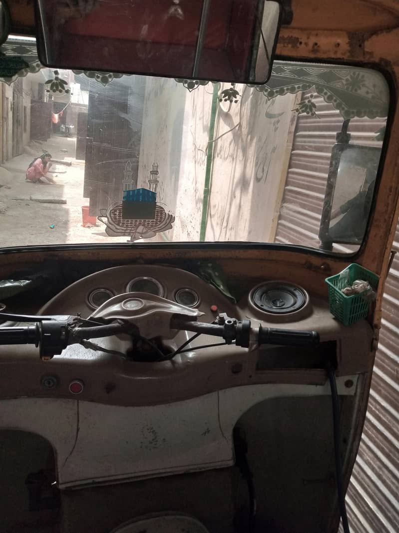 Auto rickshaw 9
