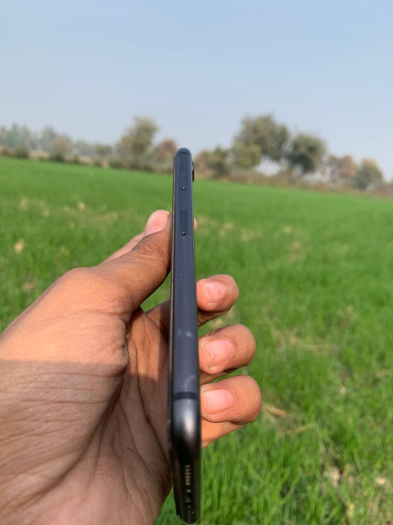 iPhone 8 1