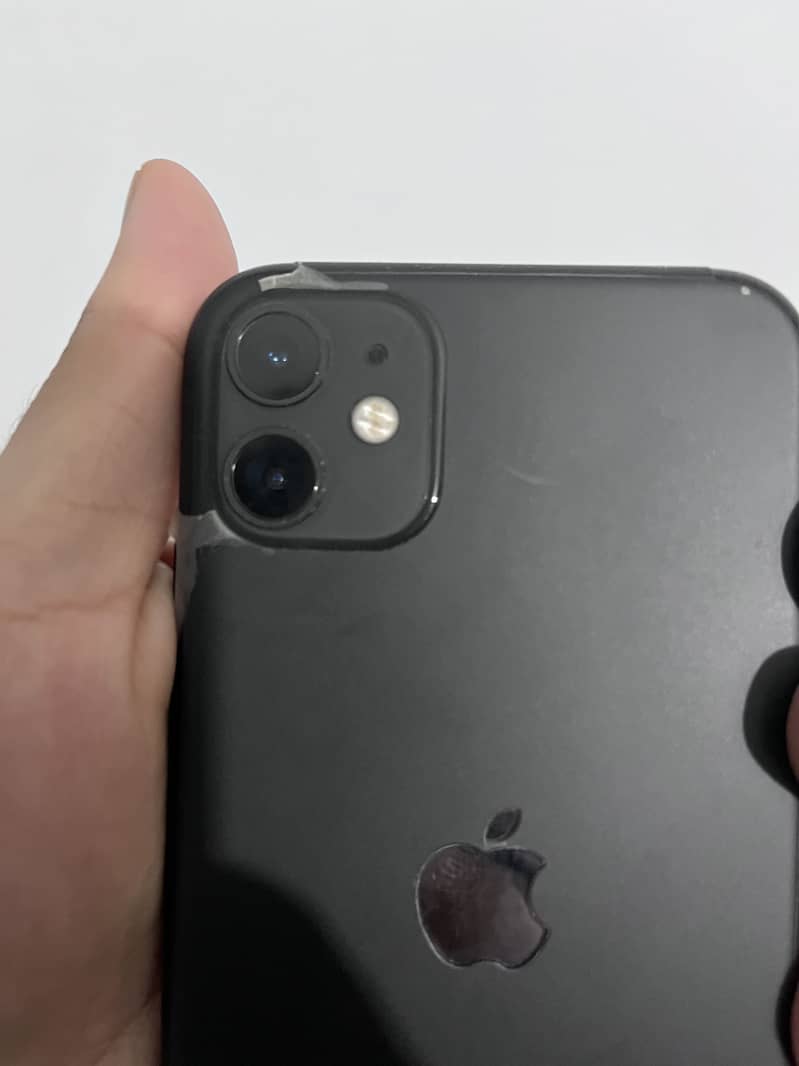 Apple iPhone 11 0