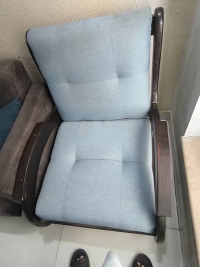 1-Seater Sofa for Sale in E-11, Islamabad